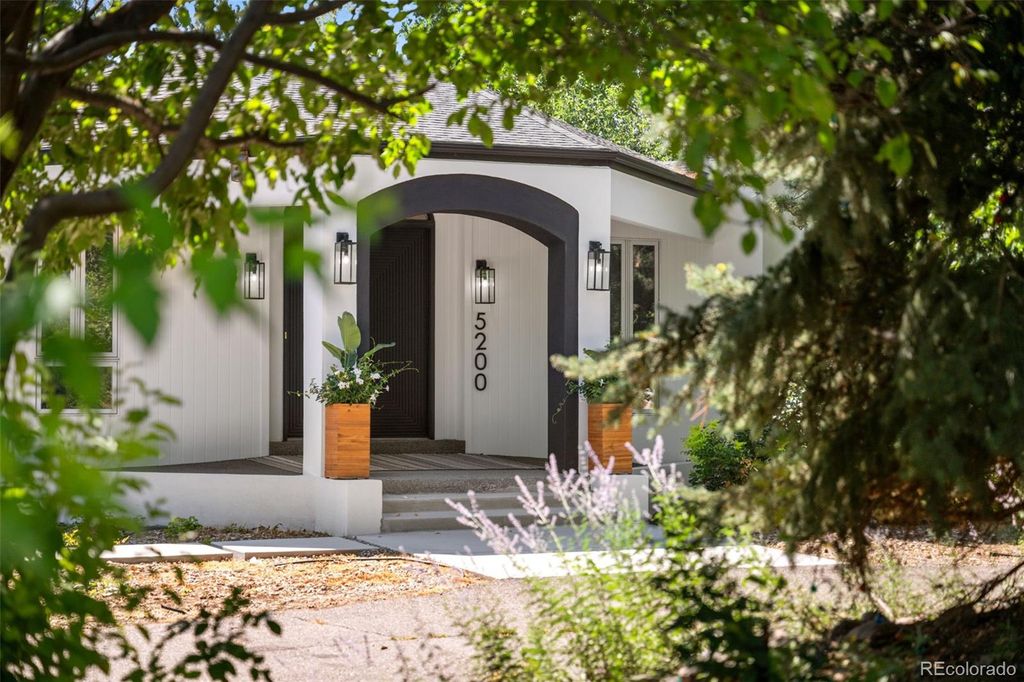 Photo of 5200 Sunset Drive, Littleton, CO 80123 (MLS # 2693099)