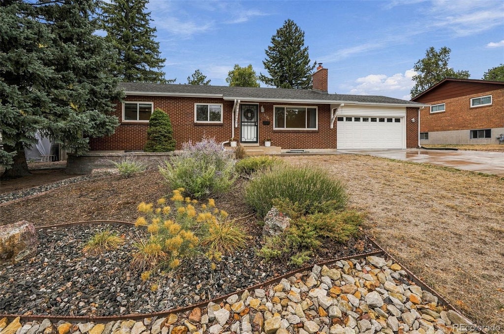Photo of 12154 W Maryland Drive, Lakewood, CO 80228 (MLS # 6391869)