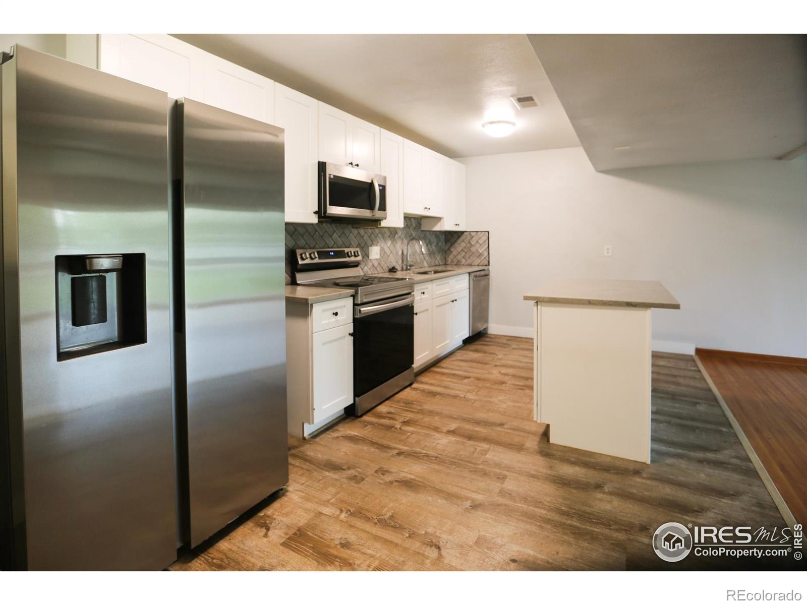 1608 Cottonwood Drive 11