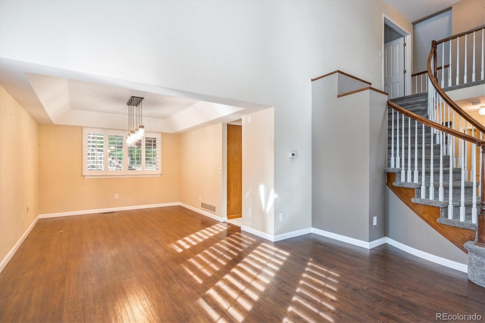 11054 W Grand Place