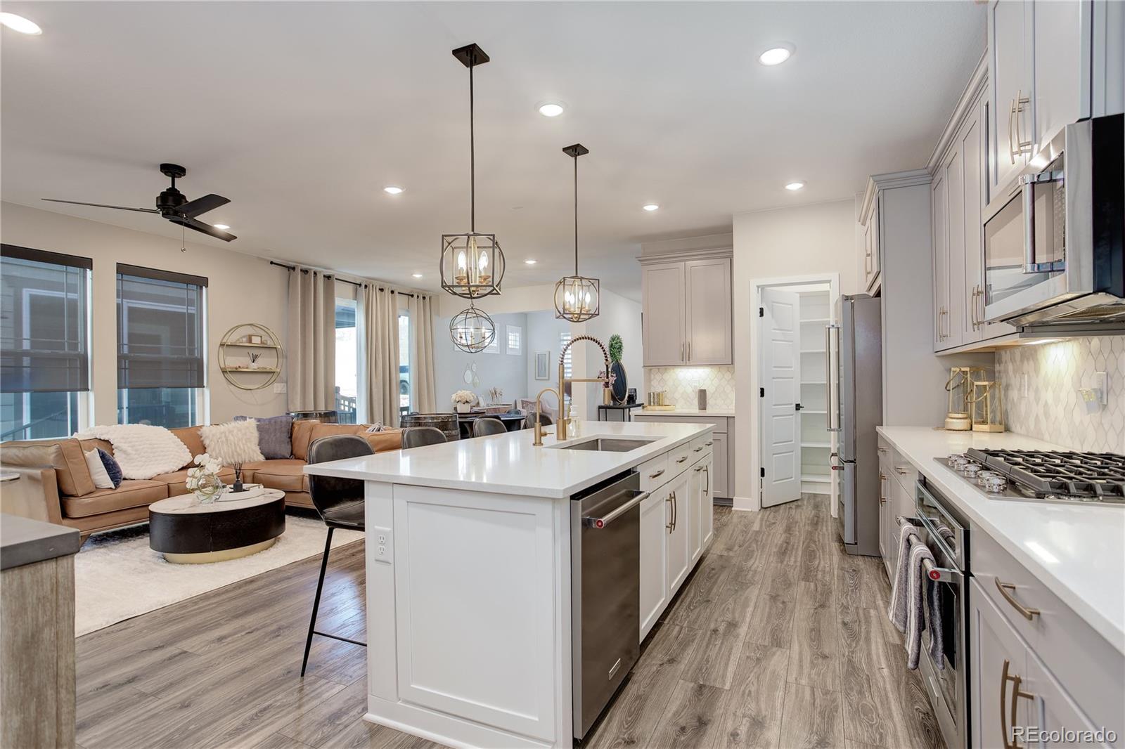 431 Courtfield Way, Castle Pines, CO, 80108 2 431 Courtfield Way