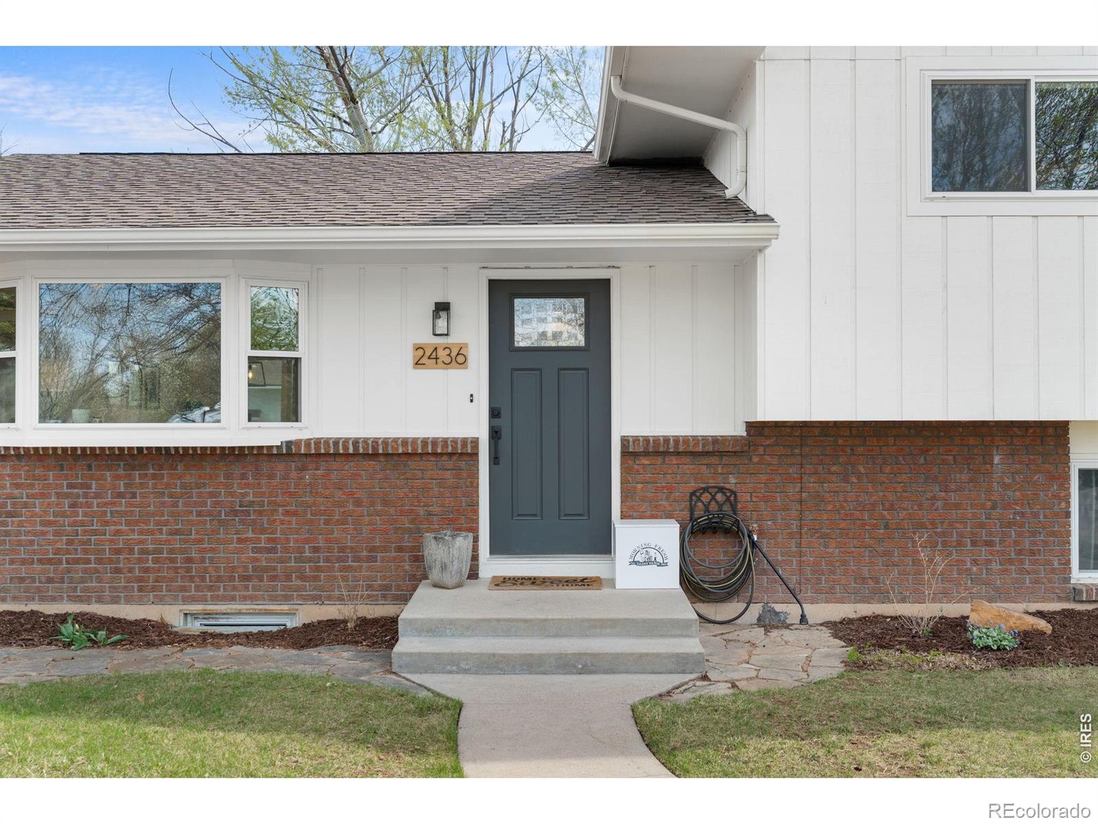 2436 Sheffield Circle E