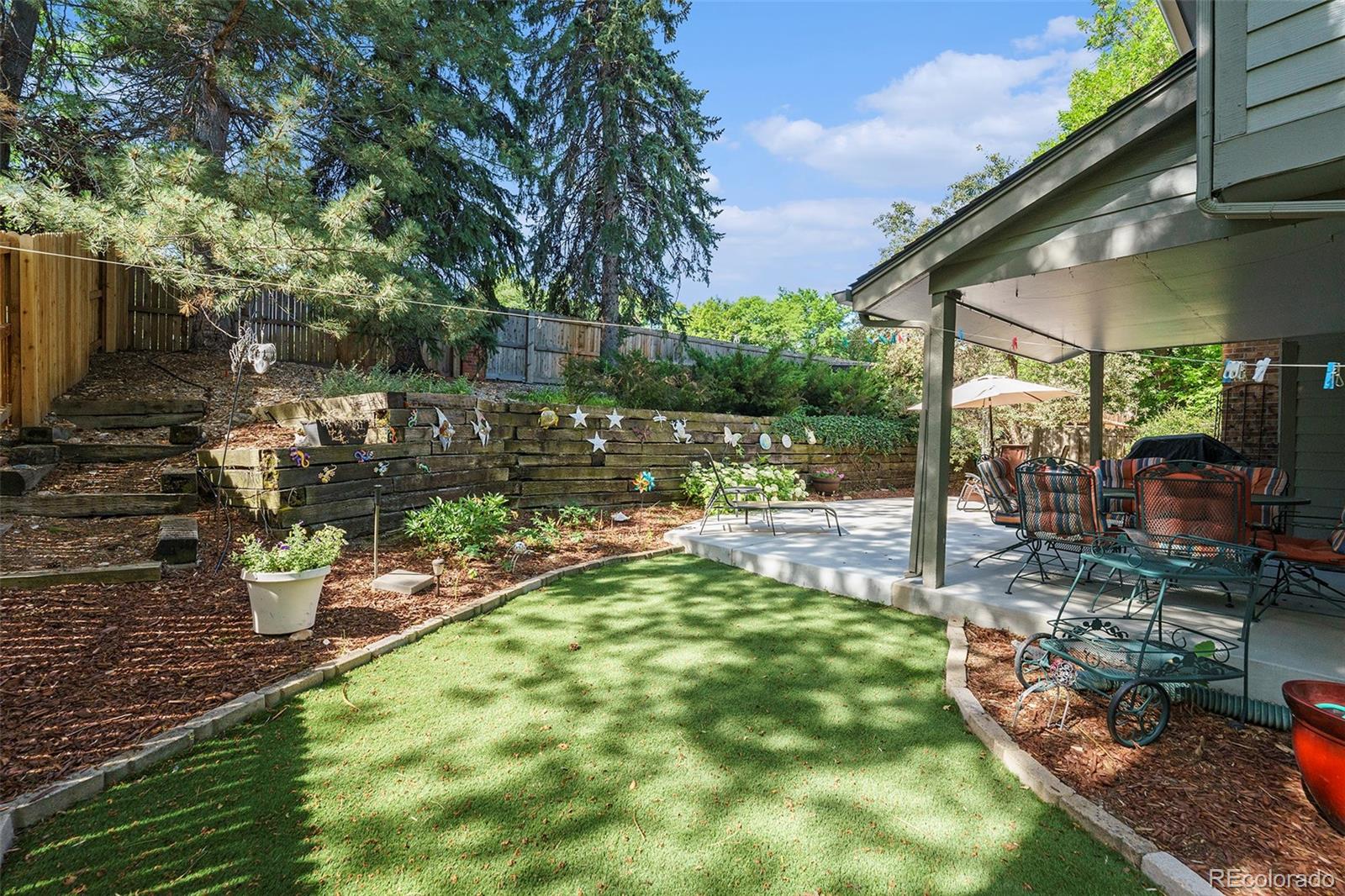 8002 Field Court