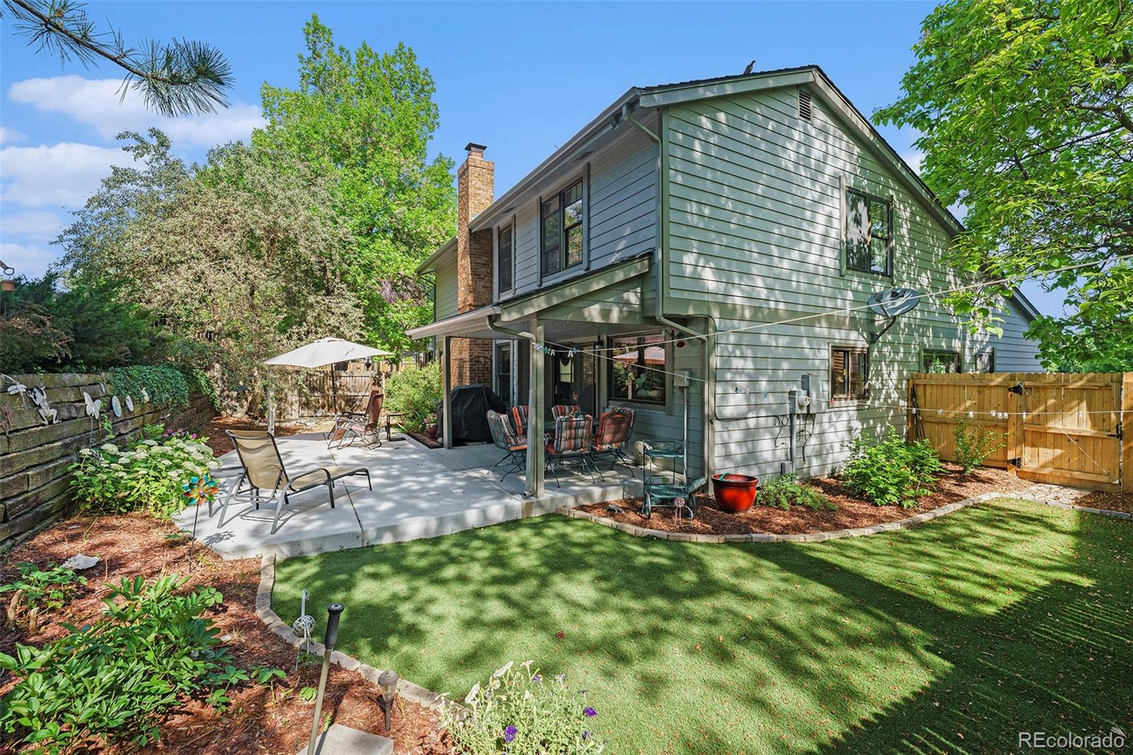 8002 Field Court