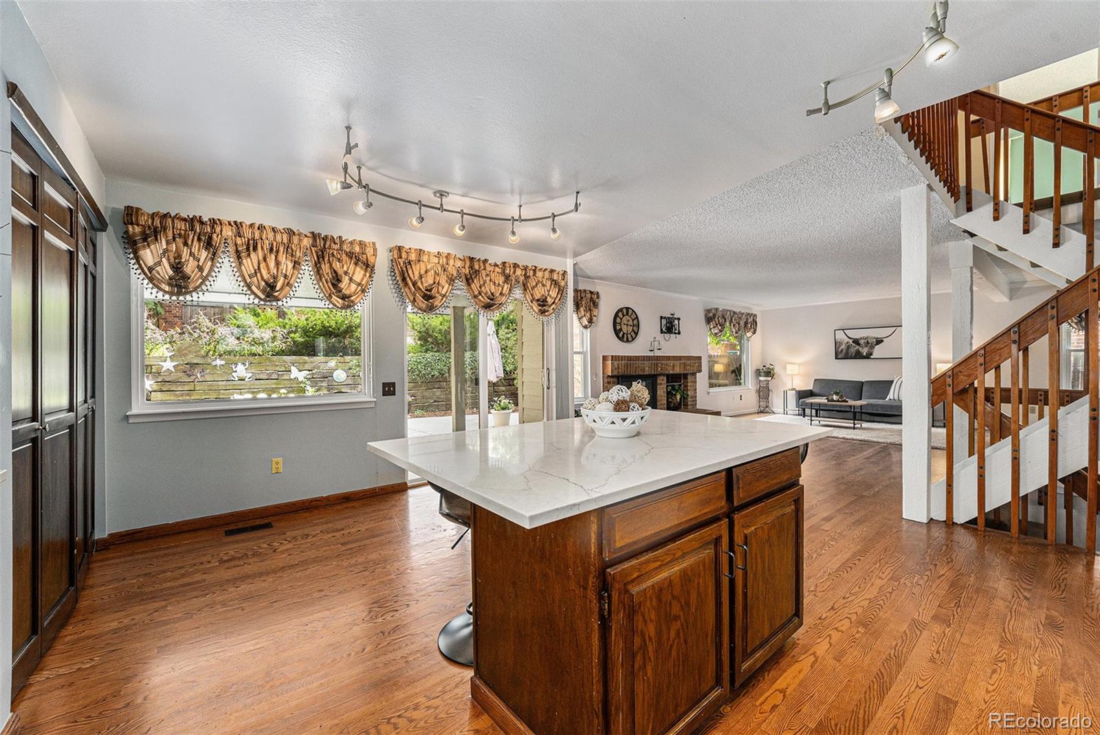 8002 Field Court