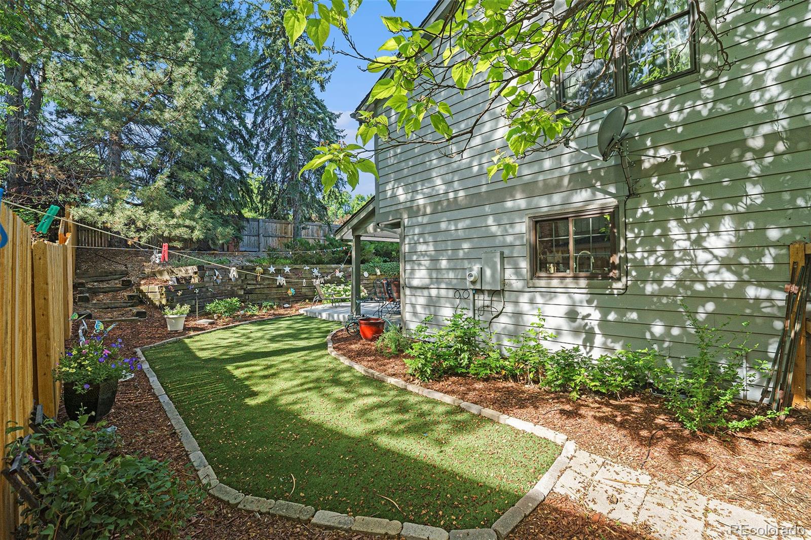 8002 Field Court