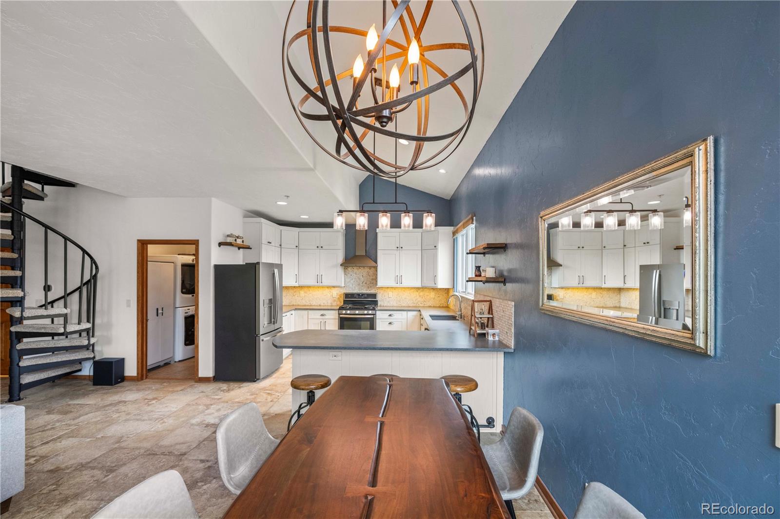 117 S 6th Avenue 13