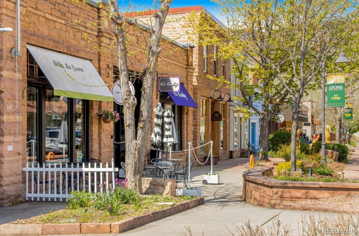 223 Stone Canyon Road