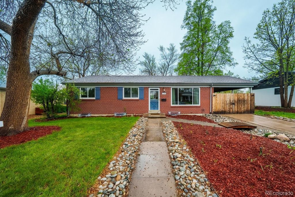 Photo of 3200 W Chenango Avenue, Englewood, CO 80110 (MLS # 2167793)