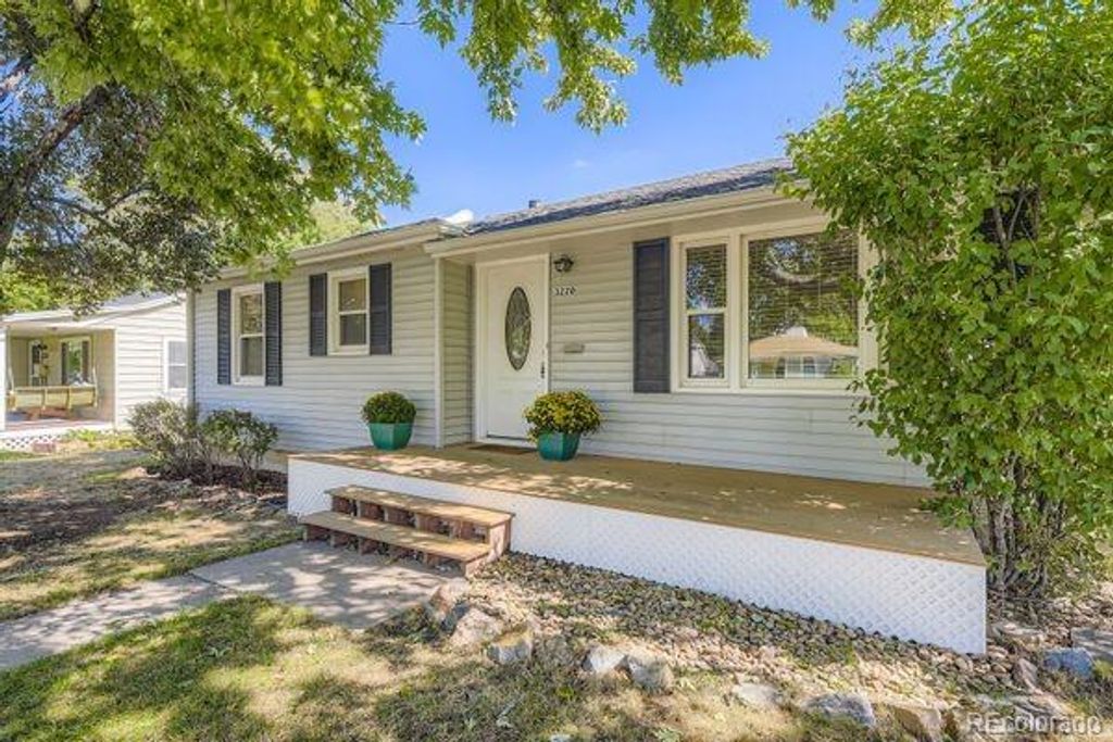 Photo of 3220 S Gilpin Street, Englewood, CO 80113 (MLS # 9715167)