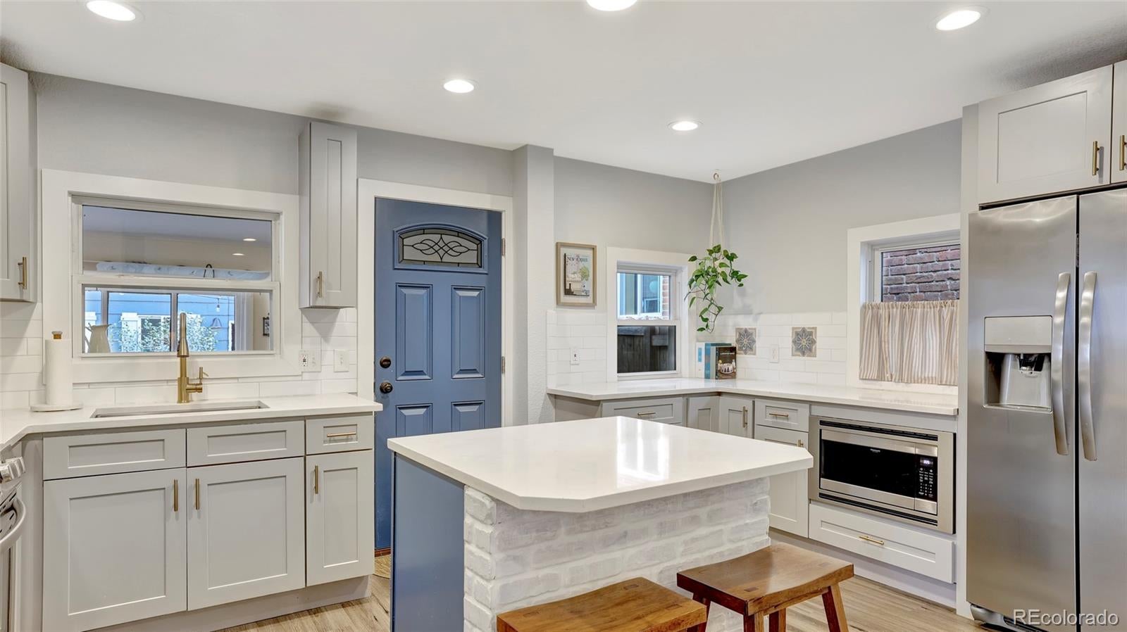 2549 Glenarm Place