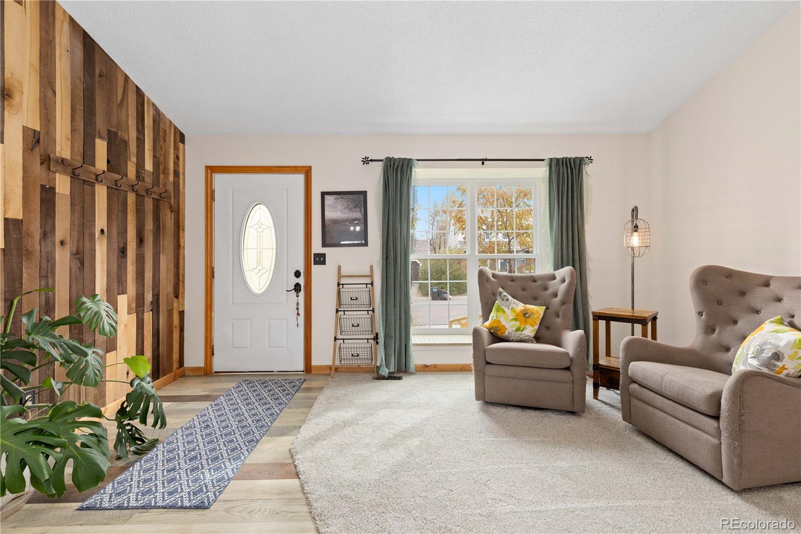 10909 W 104th Circle