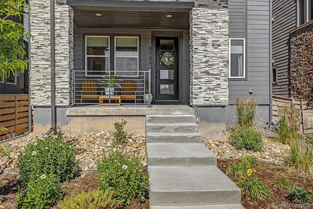 Photo of 8709 Middle Fork Street, Littleton, CO 80125 (MLS # 2158473)