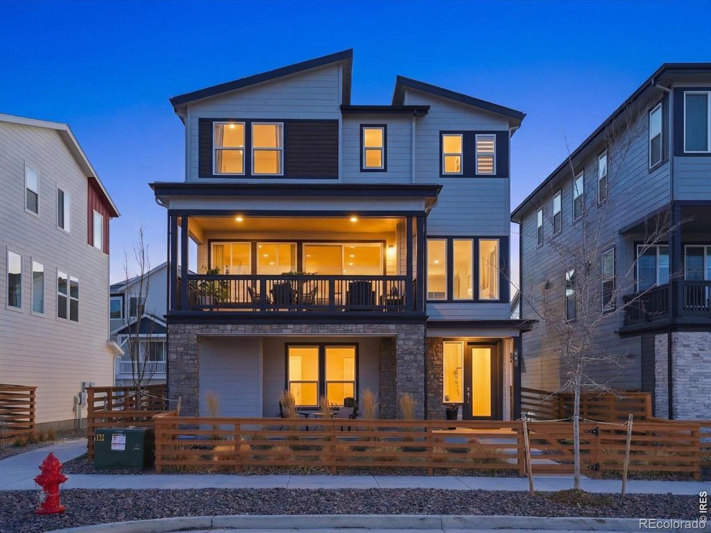 Photo of 861 Furrow Way, Lafayette, CO 80026 (MLS # IR1054386)