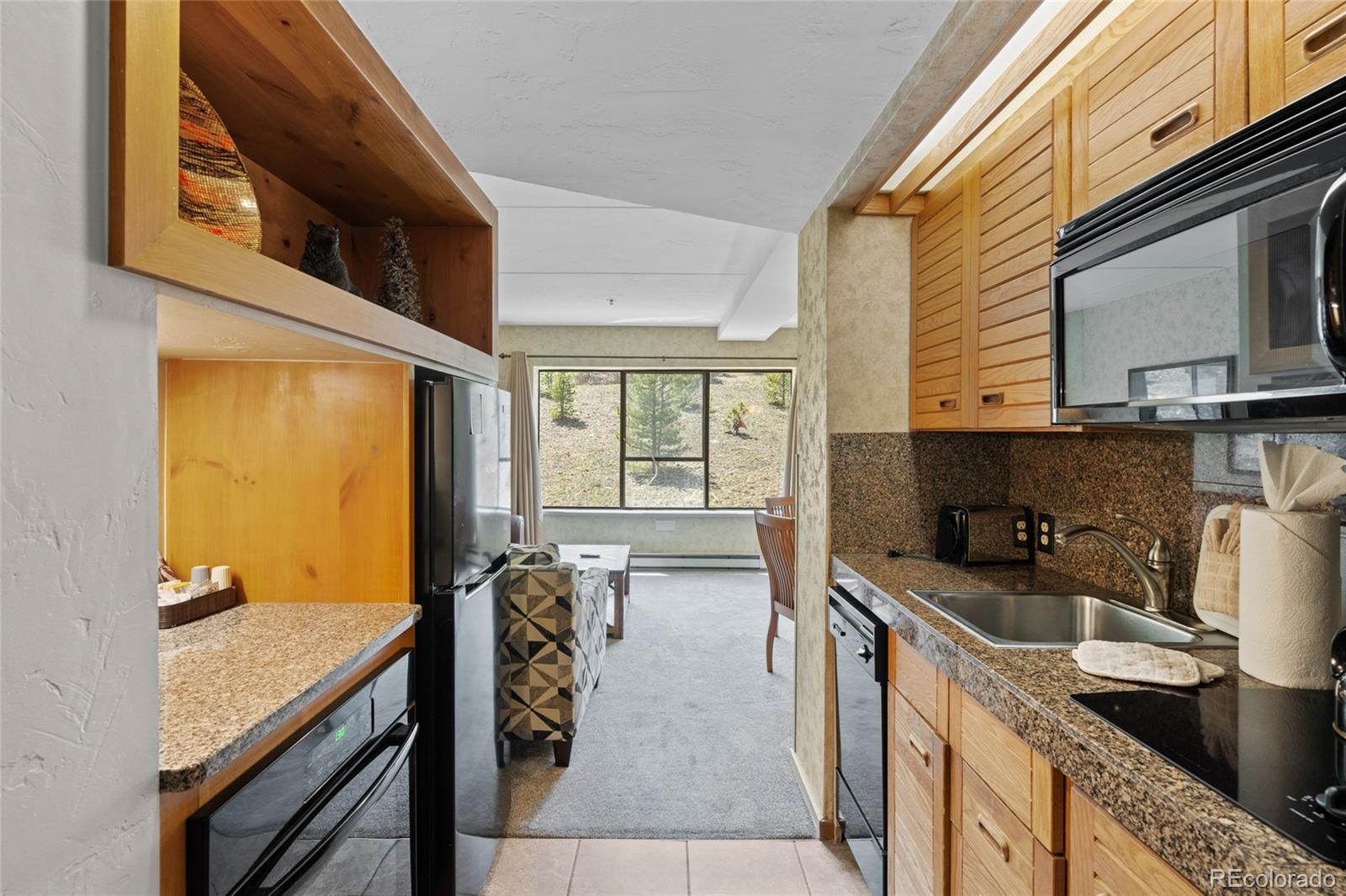 640 Village Road 4220