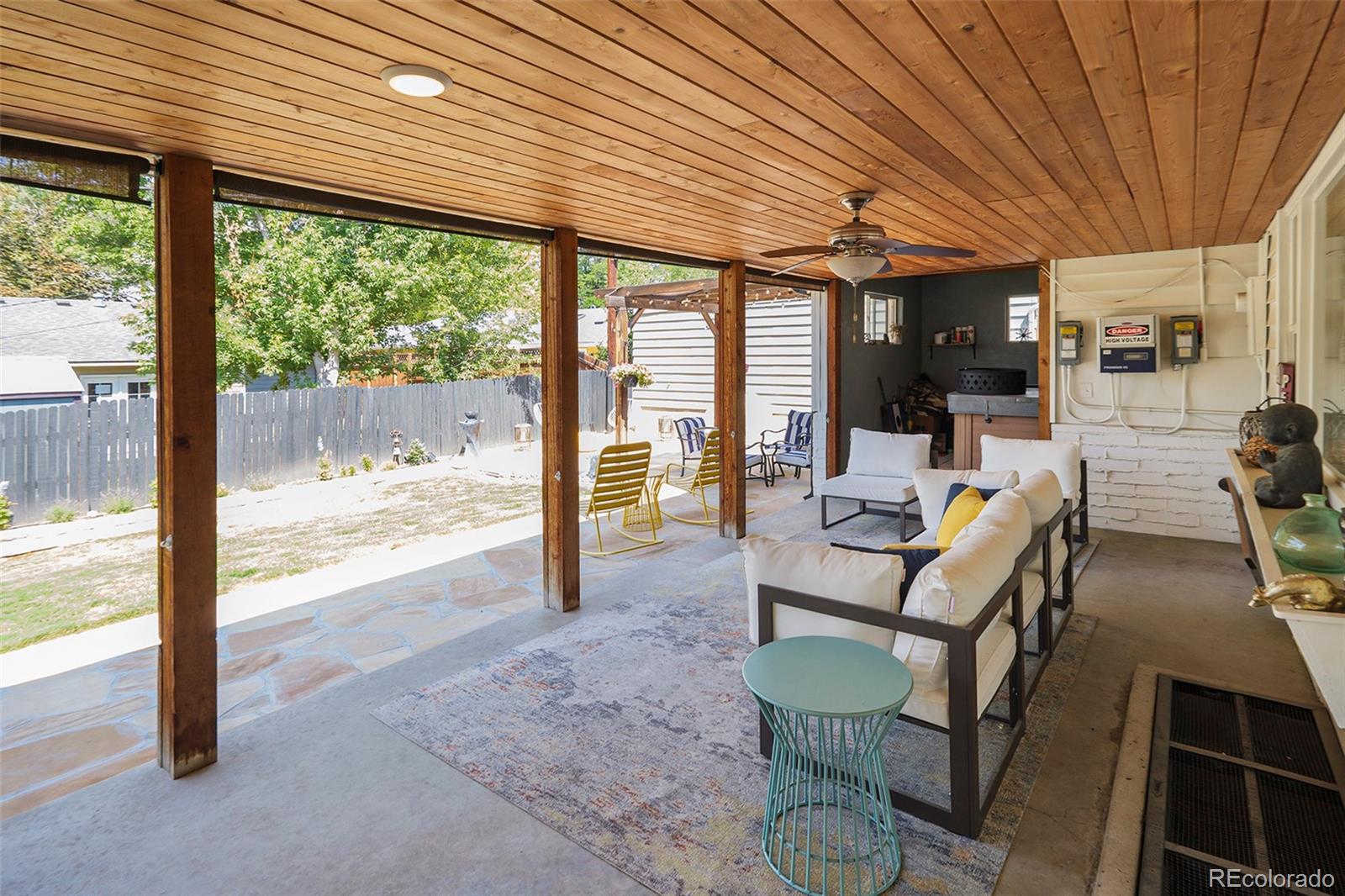 3137 S Vine Court