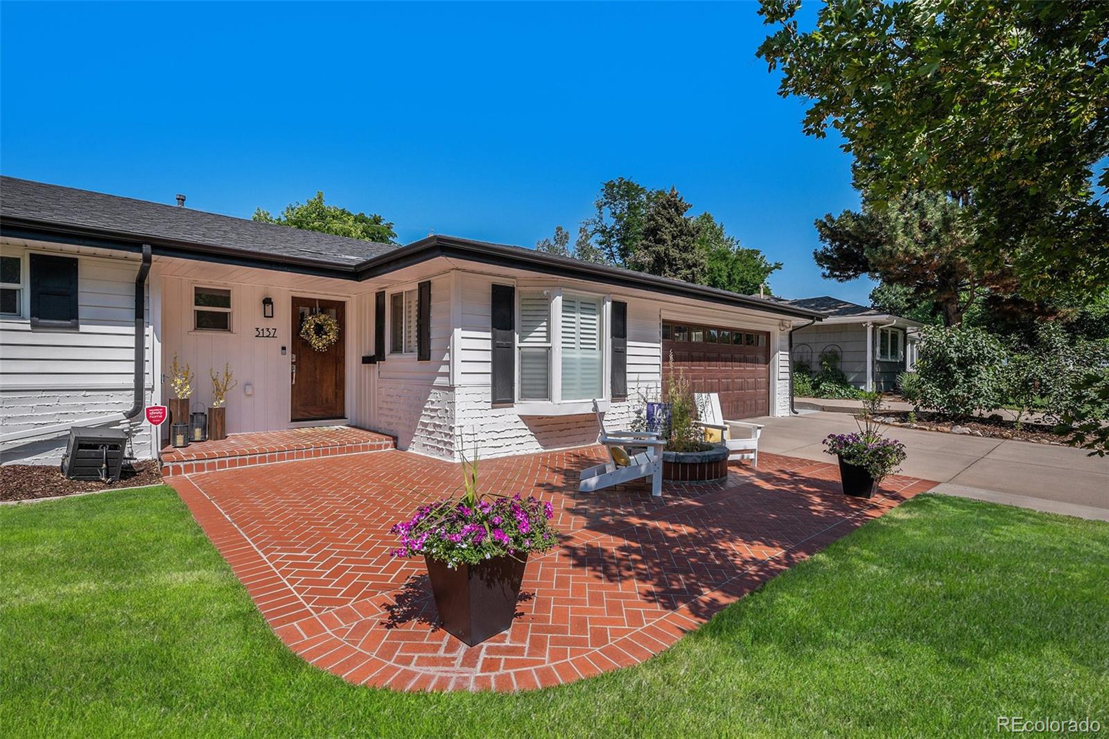 3137 S Vine Court
