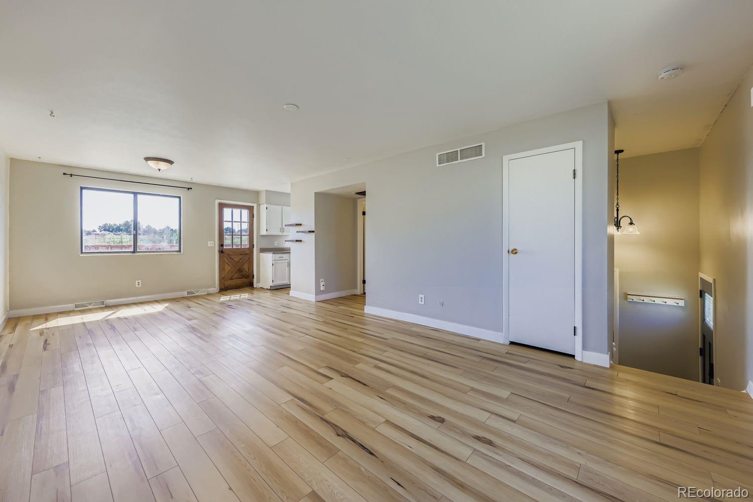 10610 Moore Court
