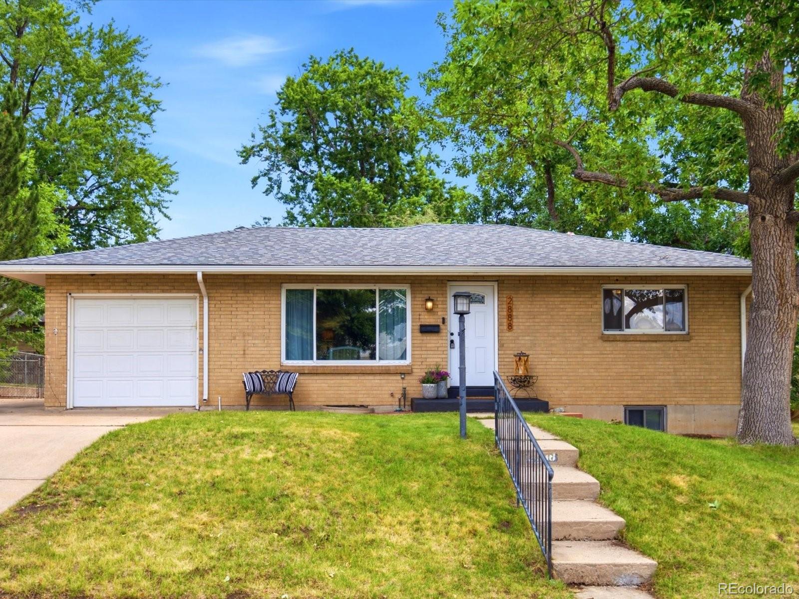 2888 S Zurich Court