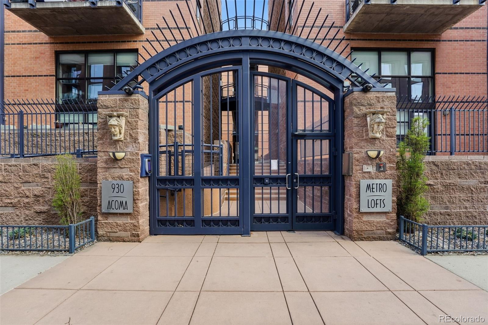930 Acoma Street 305