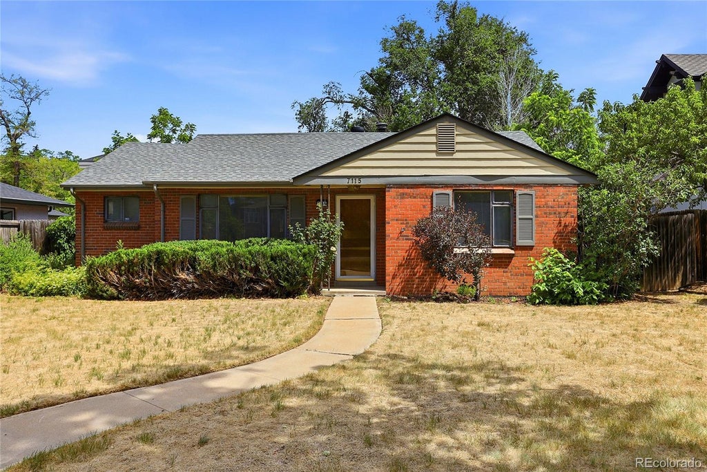 Photo of 7115 E 6th Avenue Parkway, Denver, CO 80220 (MLS # 4327529)