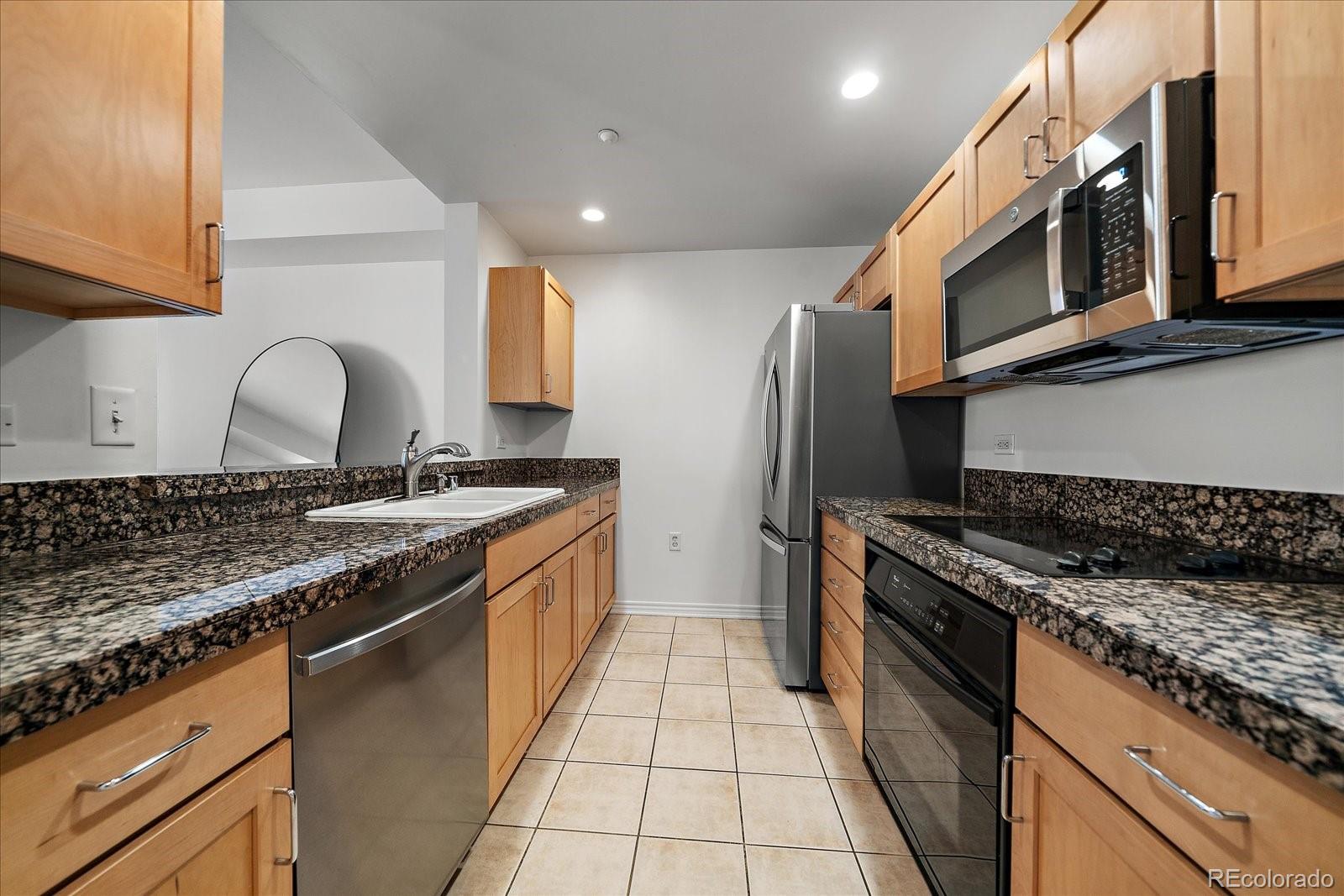 300 W 11th Avenue 6E