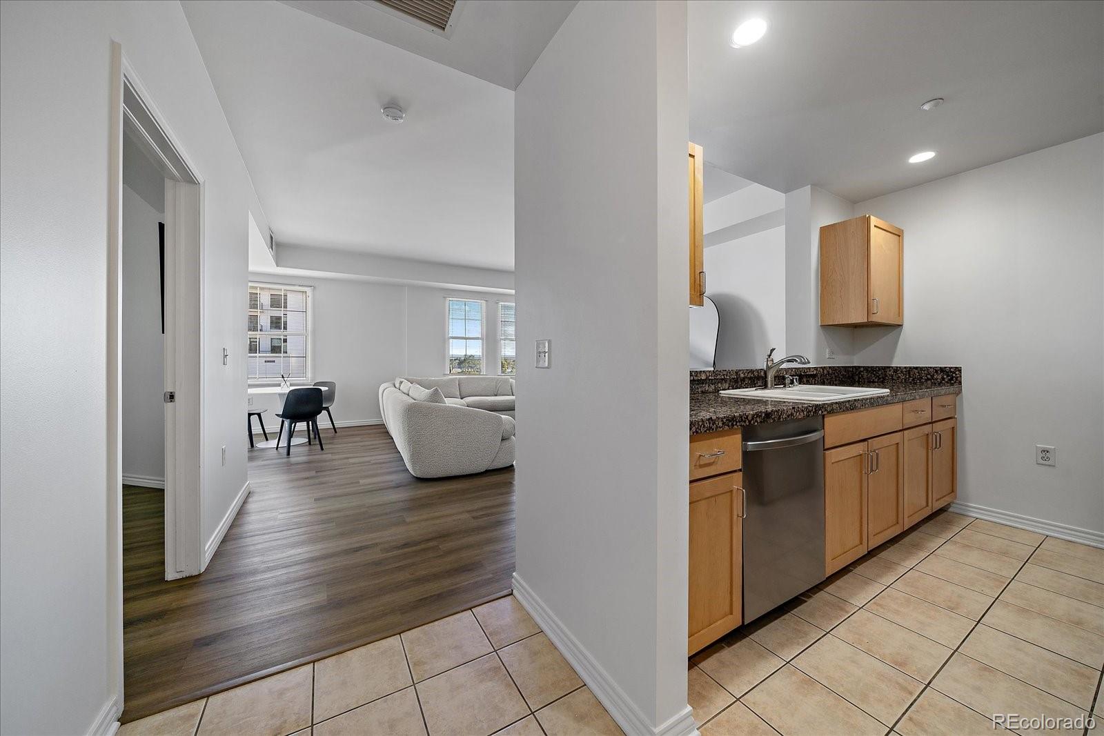 300 W 11th Avenue 6E