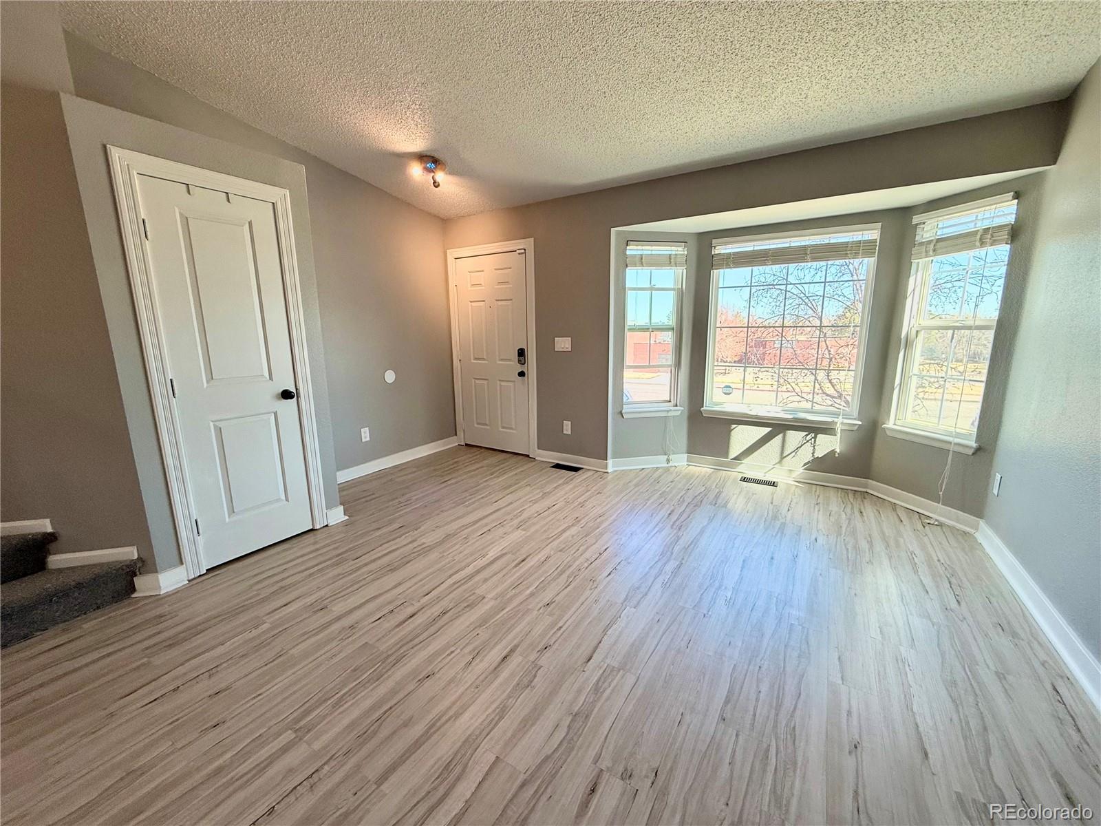 5559 S Killarney Street