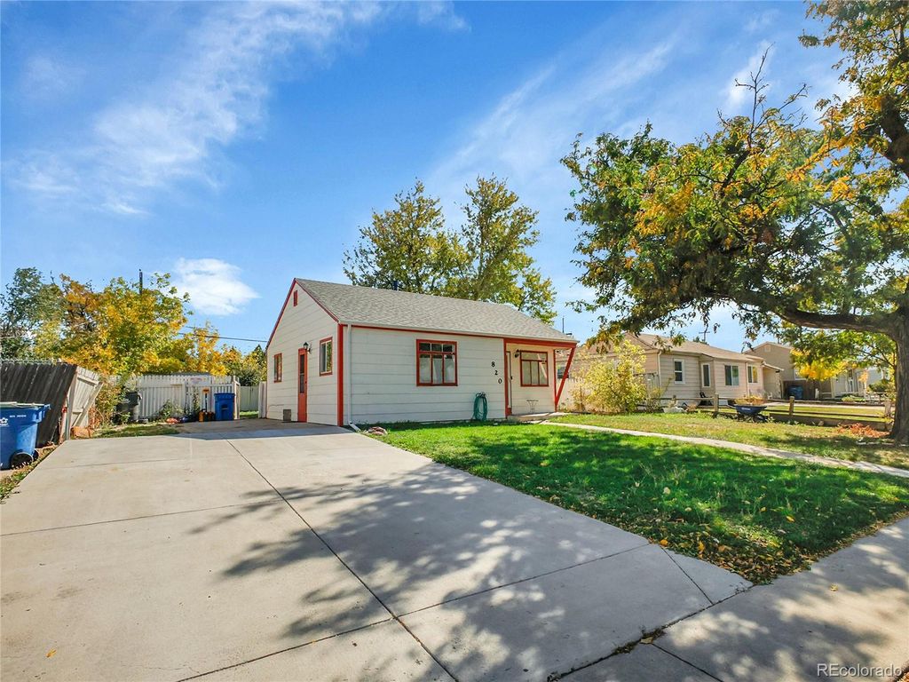 Photo of 820 Lansing Street, Aurora, CO 80010 (MLS # 8667532)