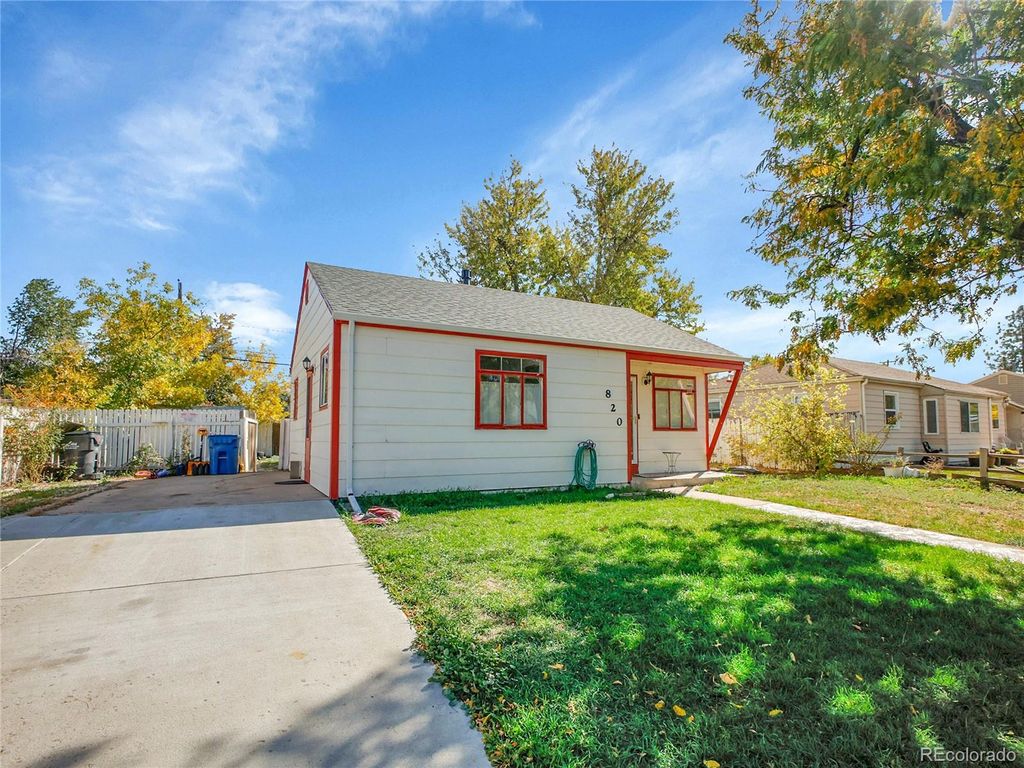Photo of 820 Lansing Street, Aurora, CO 80010 (MLS # 8667532)