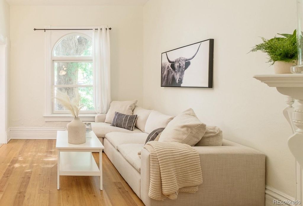 Photo of 9 S Pennsylvania Street, Denver, CO 80209 (MLS # 2680241)