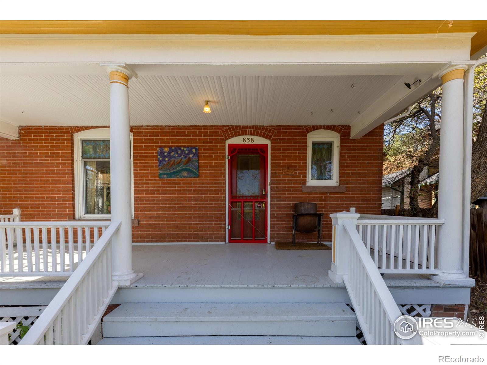 838 University Avenue