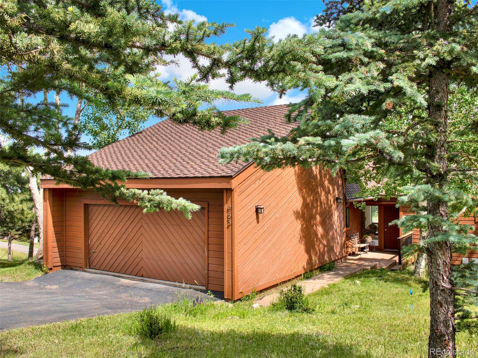 953 Gilia Drive