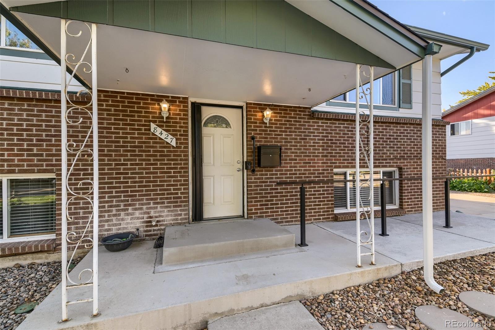 8427 Sheridan Court