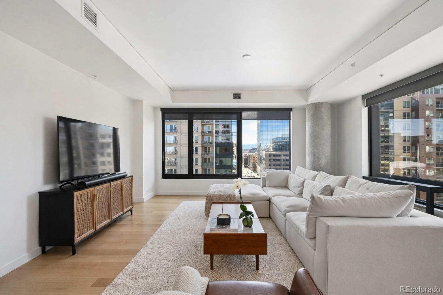 1750 Wewatta Street 813