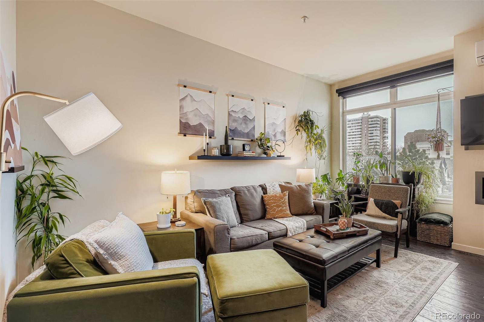 336 E 1st Avenue 304