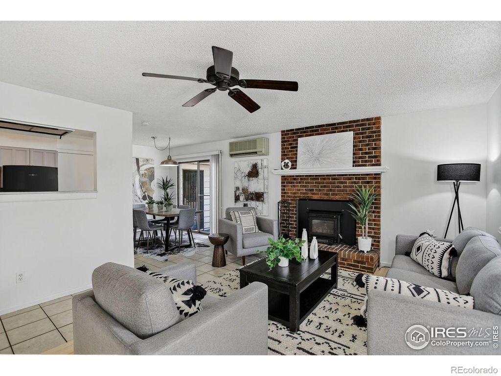 Photo of 490 E Sutton Circle, Lafayette, CO 80026 (MLS # IR1043973)