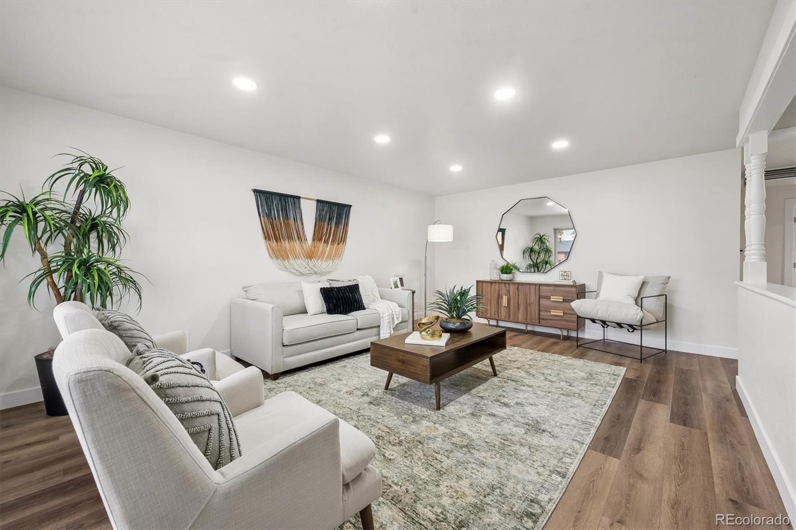 3210 Ursula Street, Aurora, CO, 80011 2 3210 Ursula Street