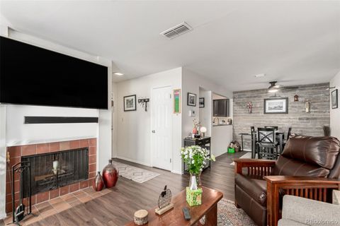 2330 E Fremont Avenue D19 Littleton CO 80122