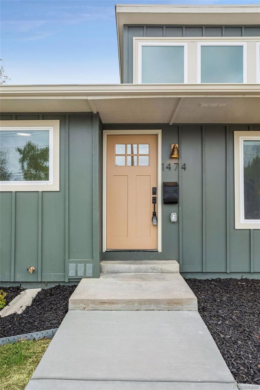 Photo of 1474 W Lake Avenue, Littleton, CO 80120 (MLS # 3222394)