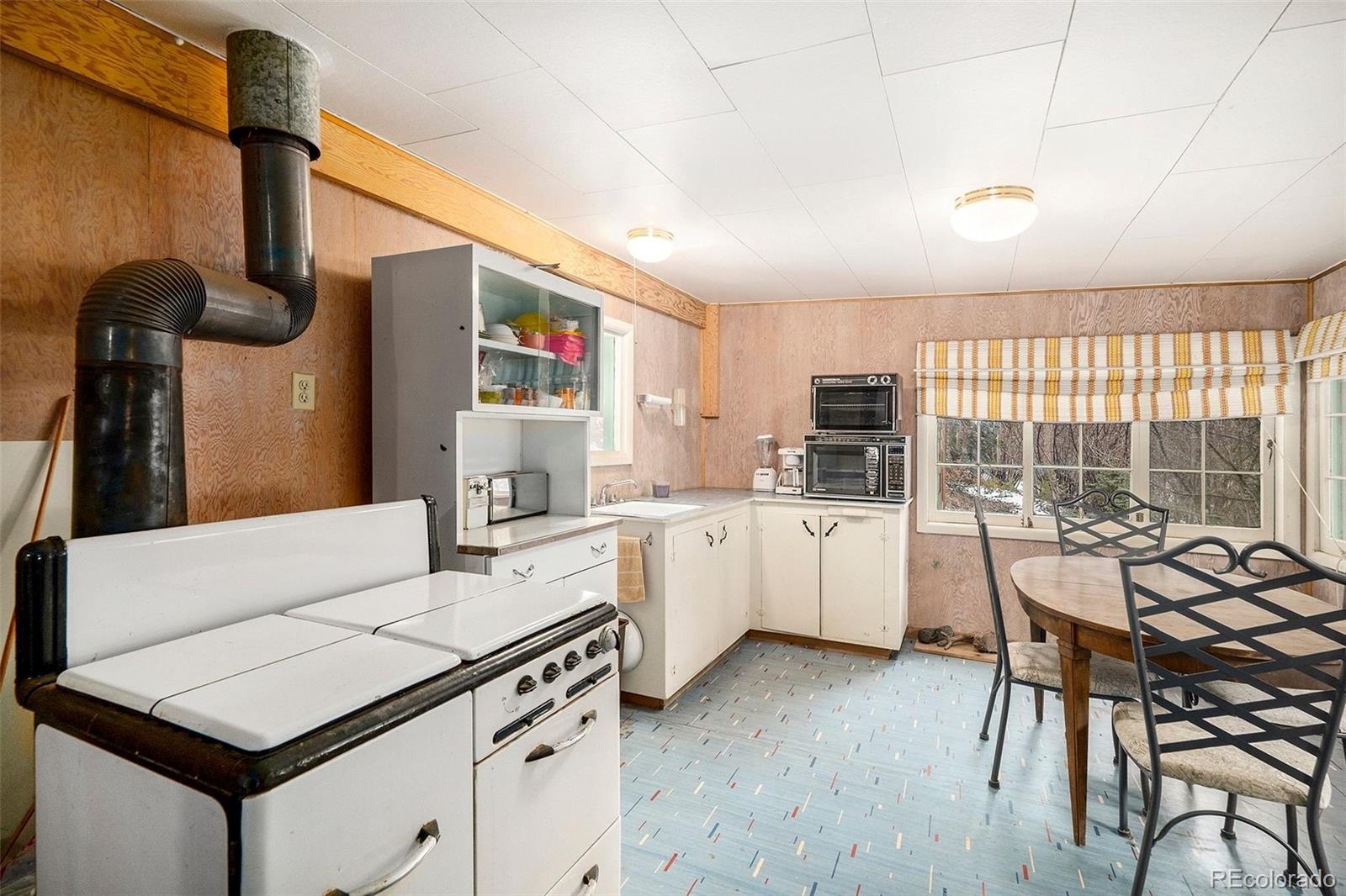 15322 S Elk Creek Road