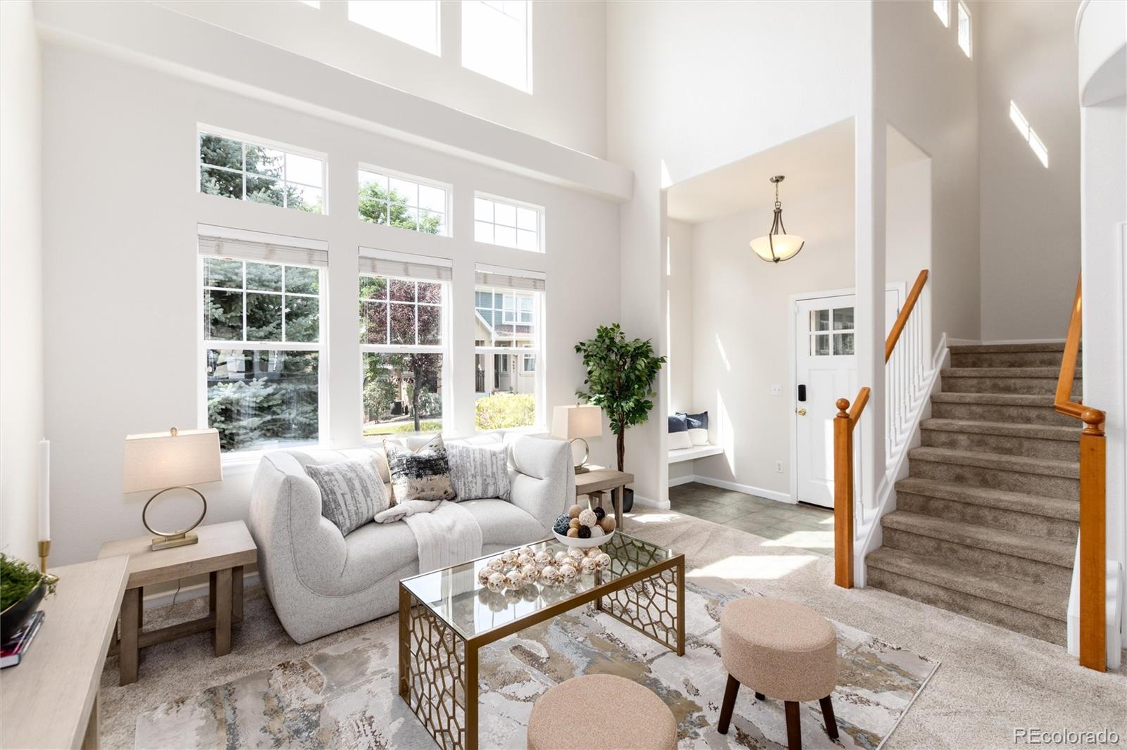 9646 W Hinsdale Place