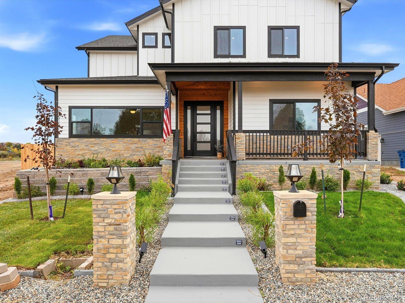 204 W Maple Street