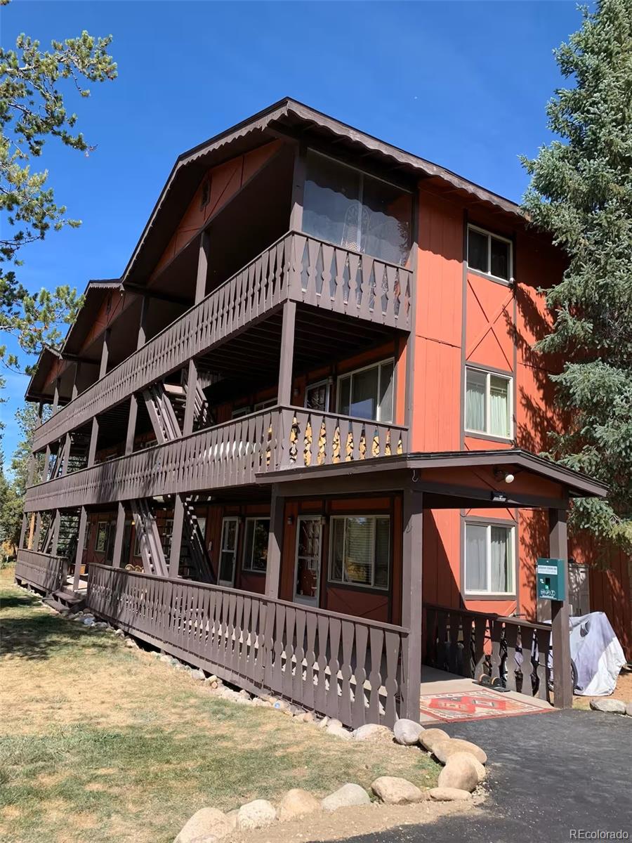 411 Hi Country Drive 16