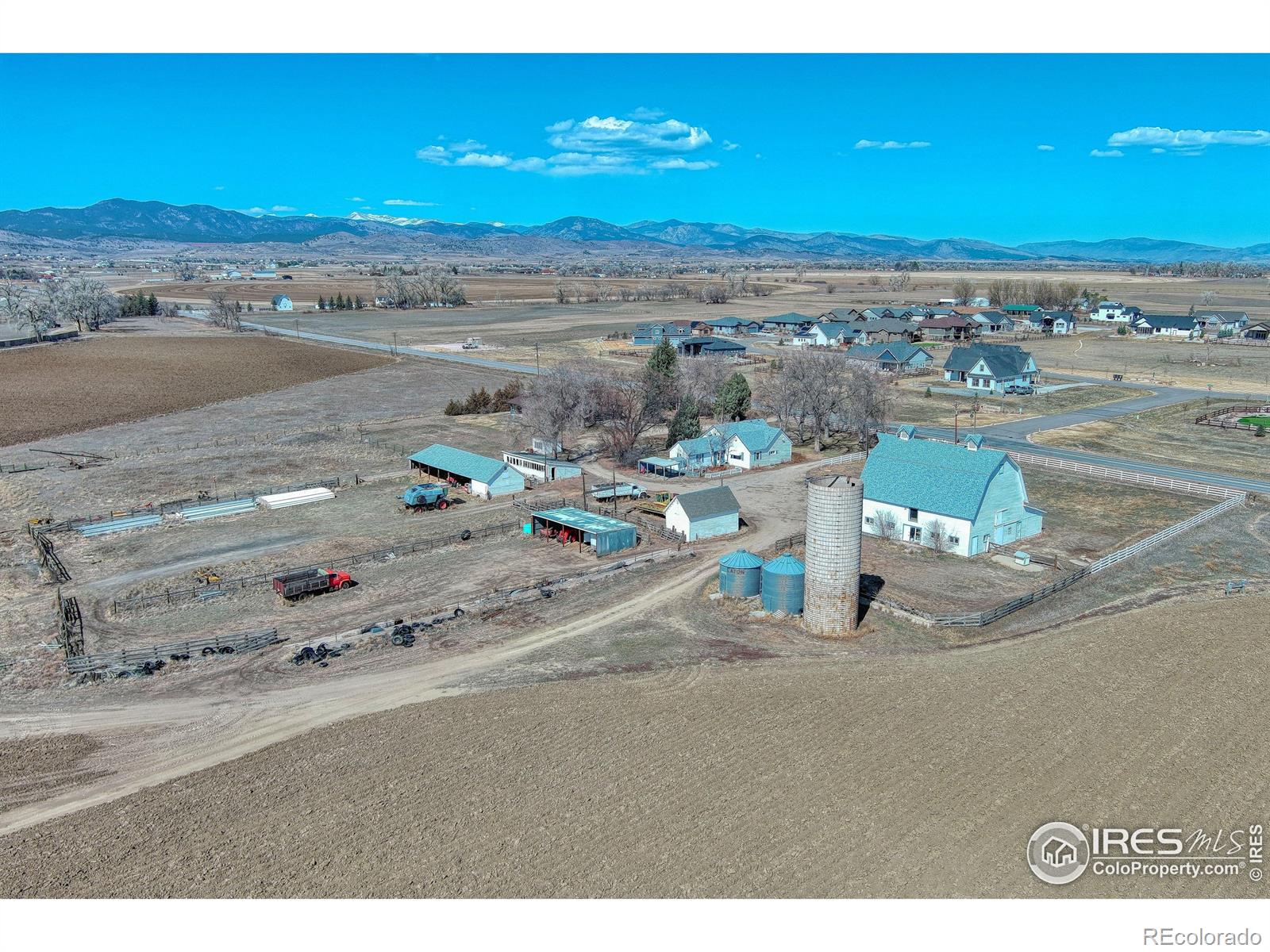 2237 W County Road 8