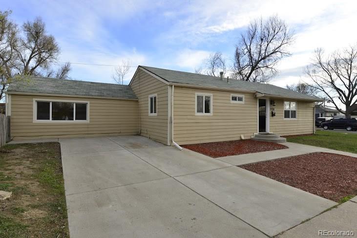 Photo 1 of 12 — 2098 Emporia Street, Aurora, CO 80010