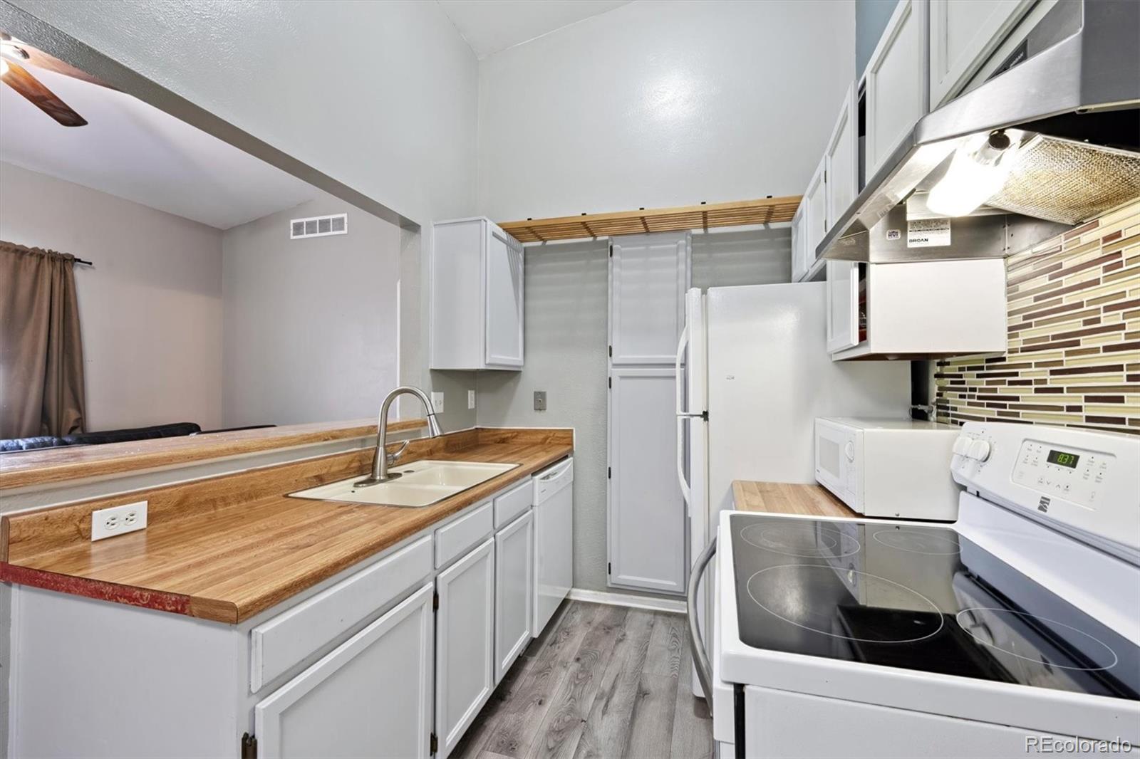 5321 W 76th Avenue 322