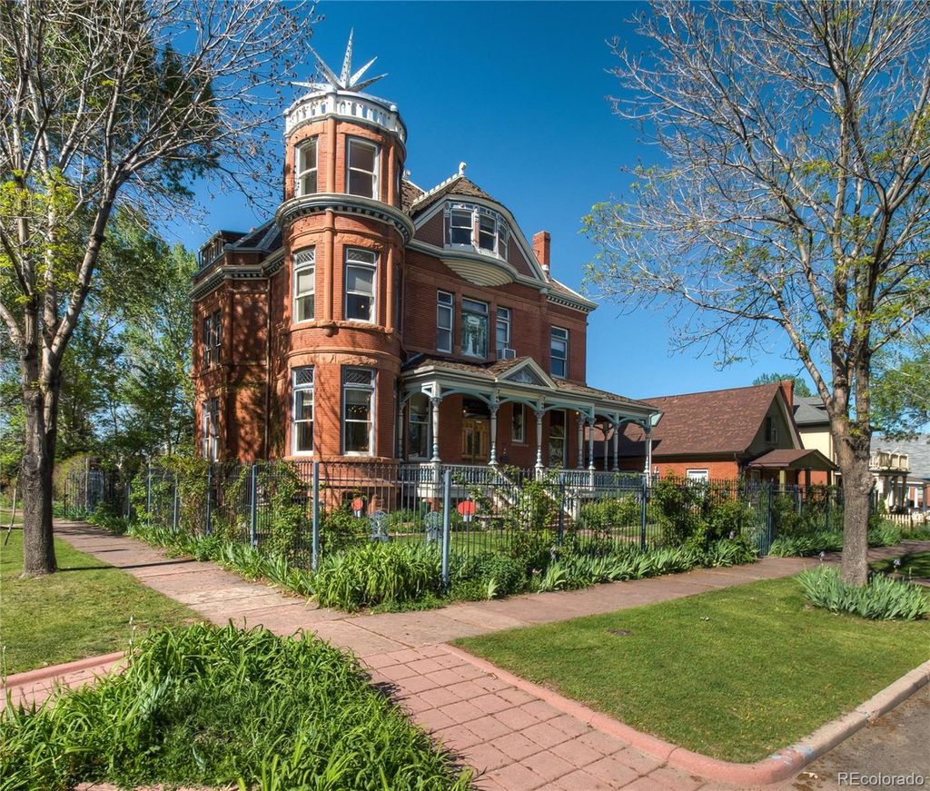 Photo of 2555 W 37th Avenue, Denver, CO 80211 (MLS # 7372611)