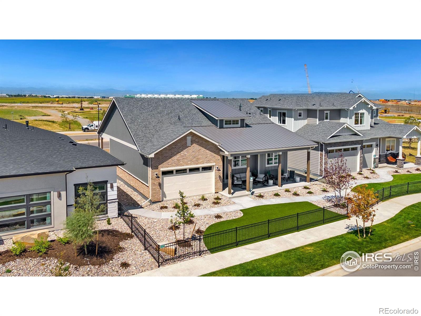 3661 N Buchanan Court