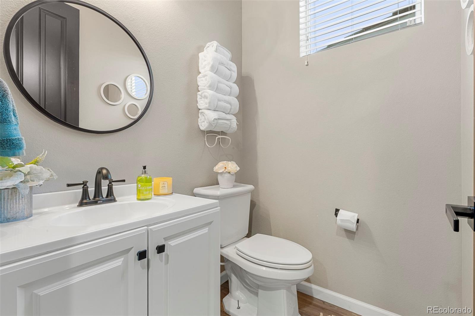 25526 E Maple Avenue